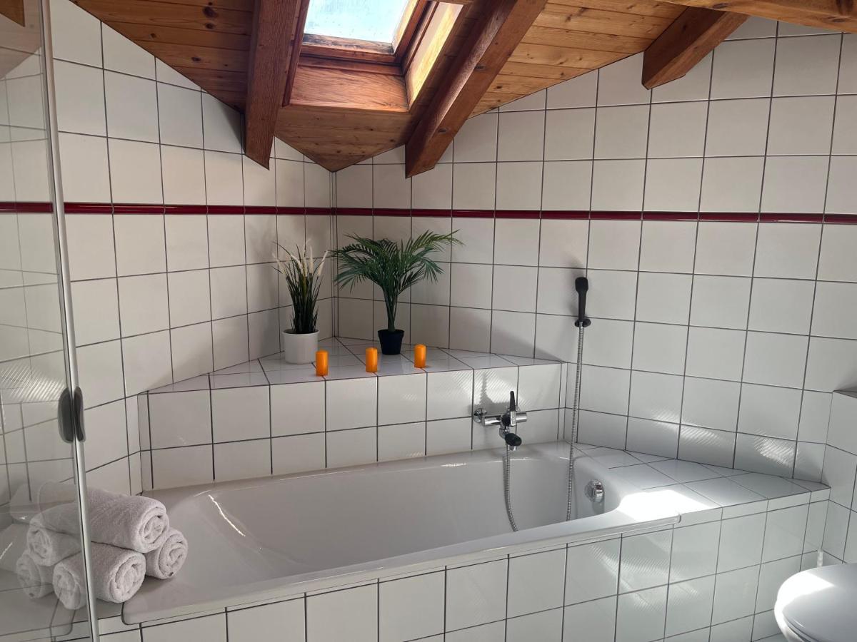 The Jad B&B Cormoret Bagian luar foto
